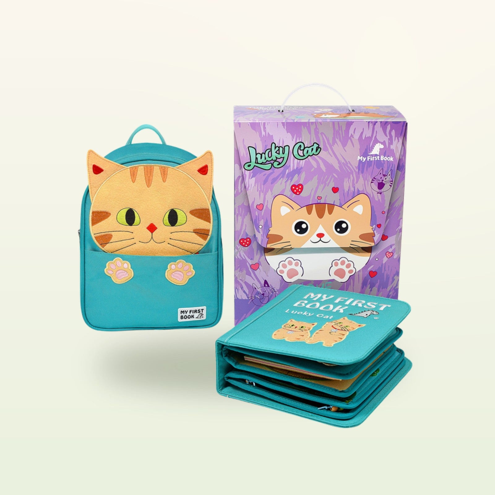 Glückliche Katze Quiet Book als Geschenkset mit Katzen-Rucksack und Geschenkbox auf sanftem Creme-Hintergrund – ab 1 Jahr