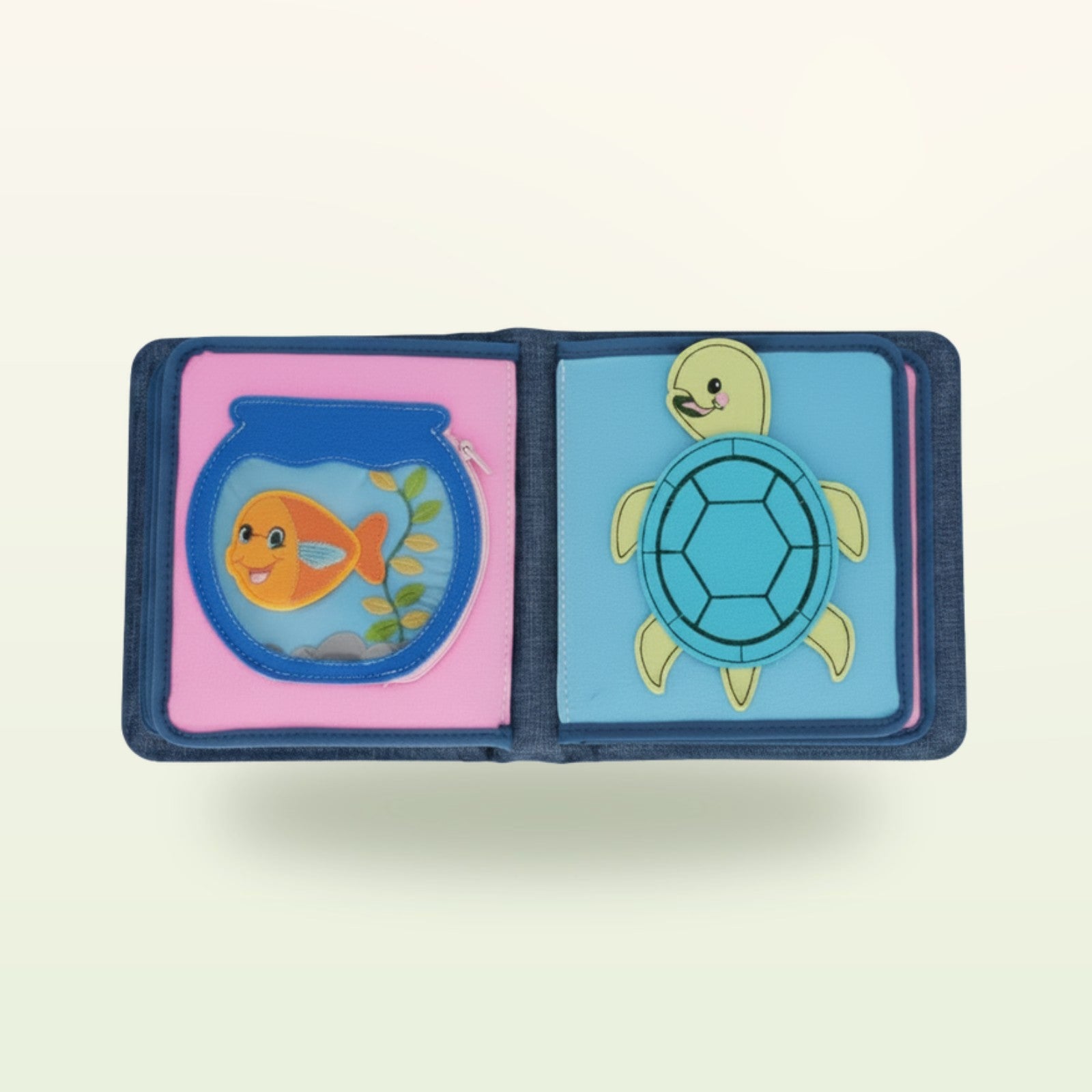 My First Book Pet Friends Doppelseite Fisch und Schildkröte auf sanftem Creme-Hintergrund – ab 1 Jahr